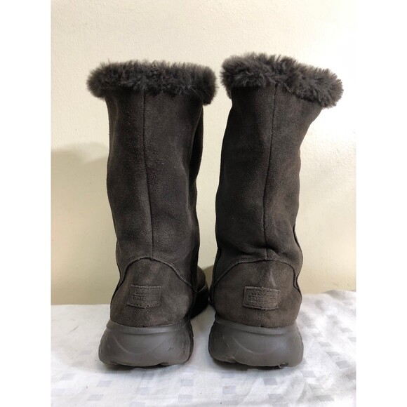 Skechers  Women's Casual Winter Warm Brown Suede Boots SN 14357 size US 7 EUR 37 - Picture 6 of 10